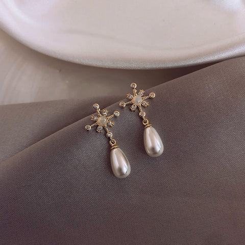 2019 New Arrival Simulated-pearl Trendy Women Dangle Earrings New Style Simple Pearl Earrings Drop Earrings Jewelry Earrings