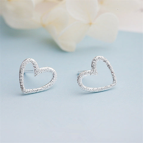 Handmade 925 Sterling Silver Jewelry Fashion Cute Tiny Hollow Heart Stud Earrings For Women Gift For Girls Kids Lady EH650
