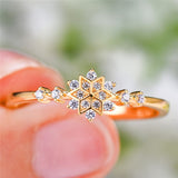 Luxury Female Flower Snowflake Ring 100% Real 925 Sterling Silver Wedding Band Ring Promise Love Engagement Rings For Women