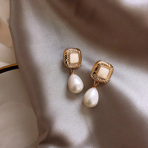 Trendy Geometric Acrylic Women Stud Earrings Elegant Pearl Eardrop Fashion Jewelry Womens Accessories Wedding Earings